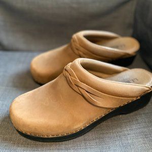 L.L. Bean Beige Clogs